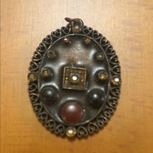 Antique-Style Oval Filigree Pendant with Cabochon Accents - Brown & Amber